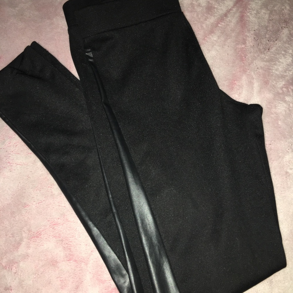 Leather leggings